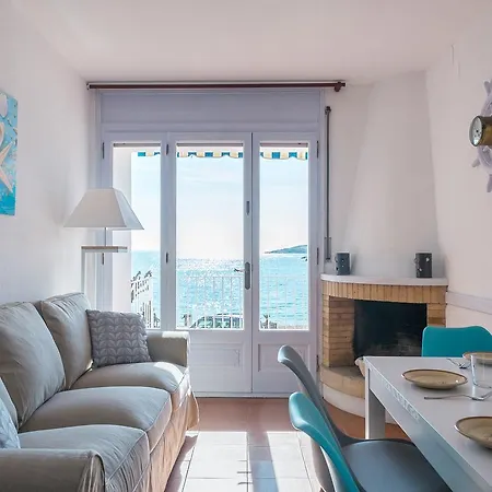 Bellavista Apartment *